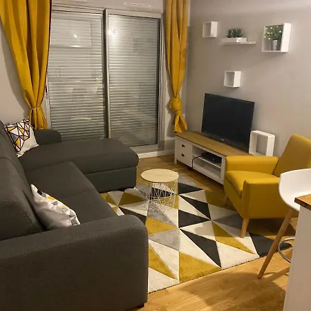 Apartment Calme Et Propre Avec Vue Sur La