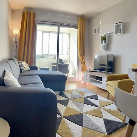 Apartment Calme Et Propre Avec Vue Sur La *
