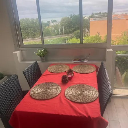 Calme Et Propre Avec Vue Sur La Apartment Saint-Laurent-du-Var